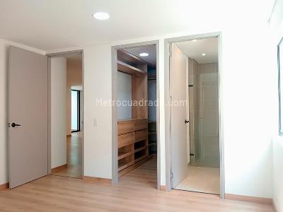 Apartamento en venta en Laureles, Medellín · foto 10 de 18