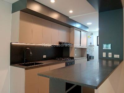 Apartamento en venta en Laureles, Medellín · foto 6 de 18
