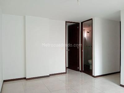Apartamento en arriendo en Laureles, Medellín · foto 11 de 19