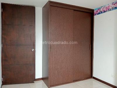 Apartamento en arriendo en Laureles, Medellín · foto 12 de 19