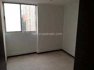 Apartamento en arriendo en Laureles, Medellín · foto 14 de 19
