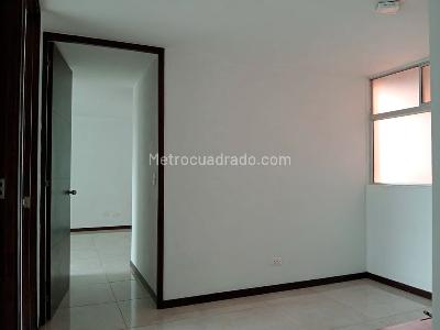 Apartamento en arriendo en Laureles, Medellín · foto 15 de 19