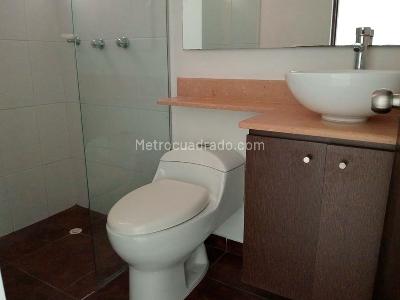 Apartamento en arriendo en Laureles, Medellín · foto 17 de 19