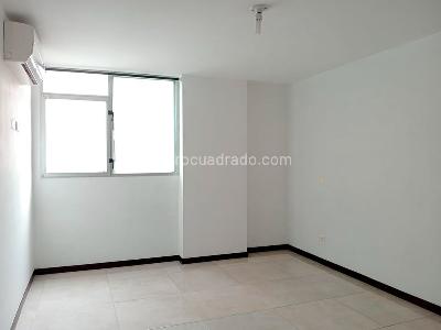 Apartamento en arriendo en Laureles, Medellín · foto 7 de 19