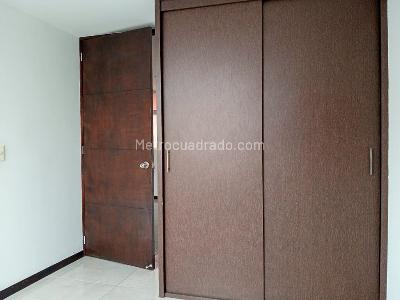 Apartamento en arriendo en Laureles, Medellín · foto 8 de 19