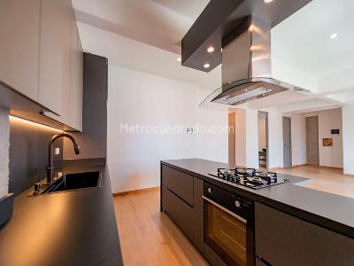 Apartamento de 3 alcobas en venta en Laureles, Medellín, 120 m² · foto 4 de 19