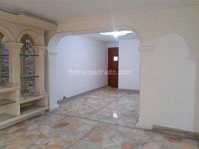 Casa en venta en Belen, Medellín · foto 4 de 17