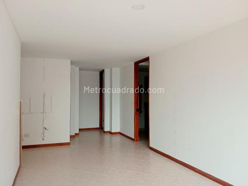 2BR Apartment in La America with Pool - 2