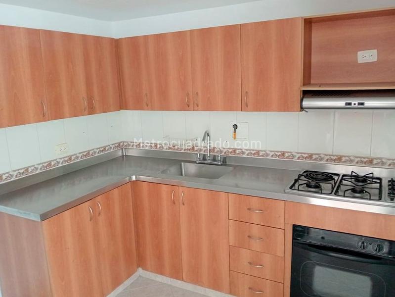 2BR Apartment in La America with Pool - 5