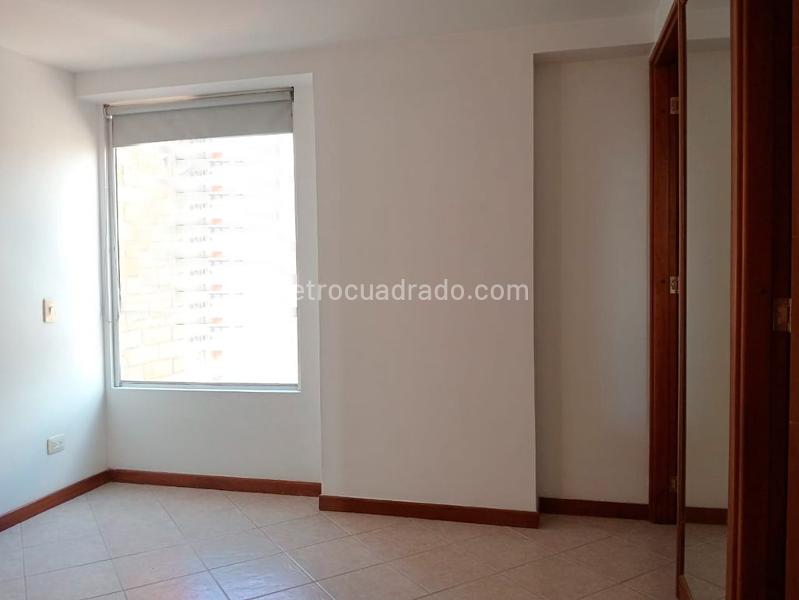 2BR Apartment in La America with Pool - 7