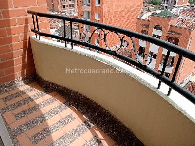 Apartamento de 3 alcobas en venta en Laureles, Medellín, 110 m² · foto 18 de 19