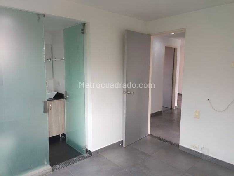 Apartamento Acogedor de 3 Alcobas en Belén, Loma de los Bernal - 9
