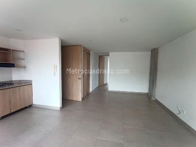 Apartamento en arriendo en Belen, Medellín · foto 2 de 11