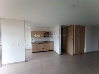 Apartamento en arriendo en Belen, Medellín · foto 3 de 11