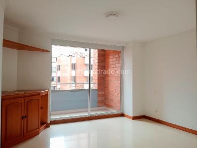 Apartamento en venta en Laureles, Medellín · foto 8 de 19
