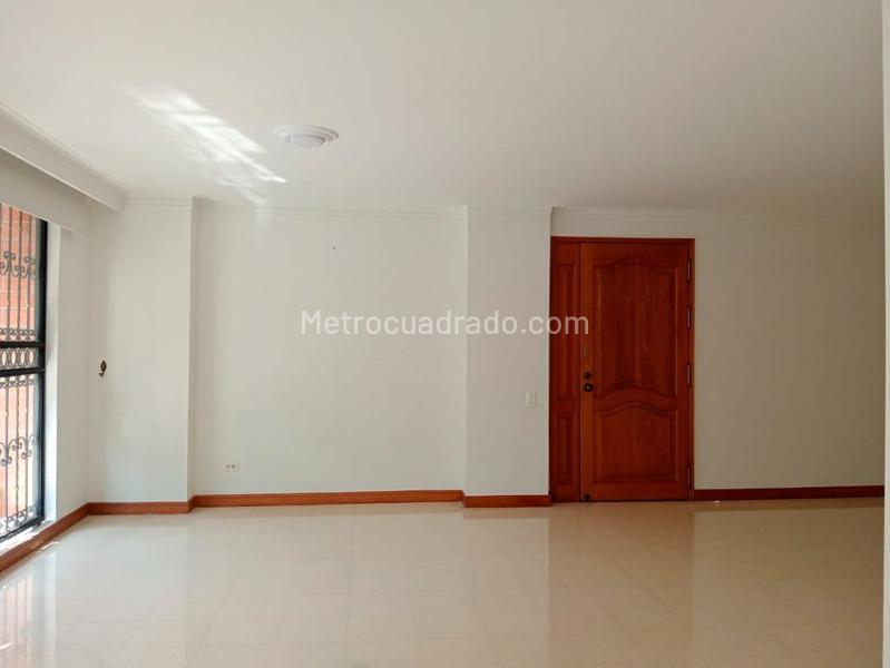 Apartamento Exterior de 4 Alcobas en Laureles, Medellín - 4