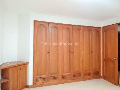 Apartamento de 4 alcobas en venta en Laureles, Medellín, 140 m² · foto 11 de 19