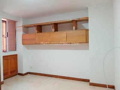 Apartamento de 4 alcobas en venta en Laureles, Medellín, 140 m² · foto 12 de 19