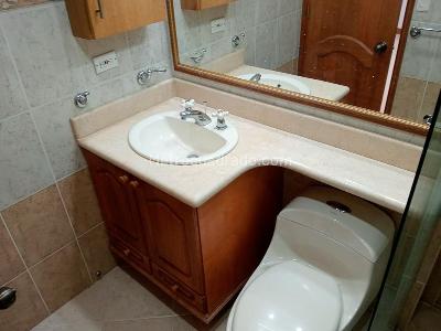 Apartamento de 4 alcobas en venta en Laureles, Medellín, 140 m² · foto 17 de 19