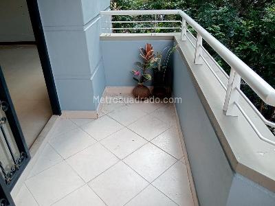 Apartamento de 4 alcobas en venta en Laureles, Medellín, 140 m² · foto 18 de 19