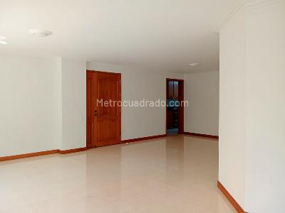 Apartamento de 4 alcobas en venta en Laureles, Medellín, 140 m² · foto 3 de 19