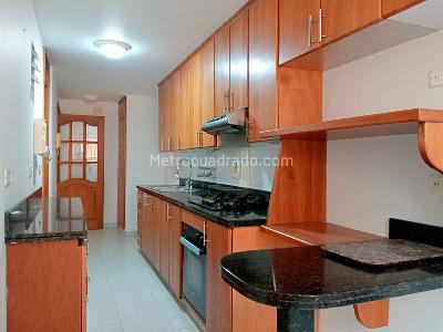 Apartamento de 4 alcobas en venta en Laureles, Medellín, 140 m² · foto 6 de 19