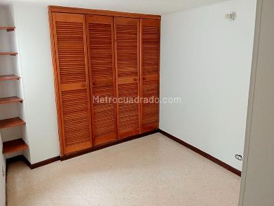 Apartamento de 3 alcobas en venta en Laureles, Medellín, 100 m² · foto 16 de 20