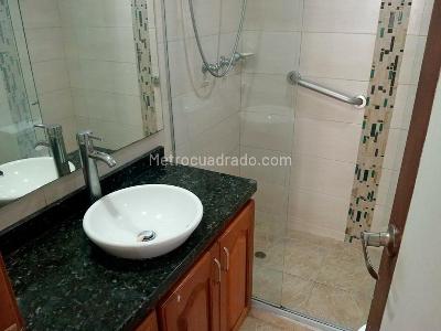 Apartamento de 3 alcobas en venta en Laureles, Medellín, 100 m² · foto 18 de 20