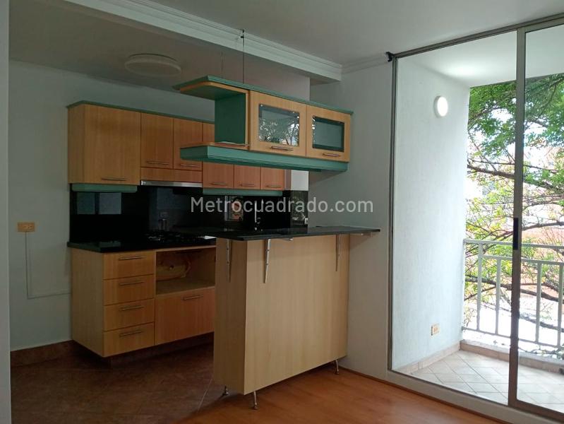 Spacious 3BR Apartment in Laureles - 3