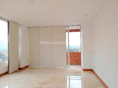 Apartamento en venta en Laureles, Medellín · foto 8 de 20