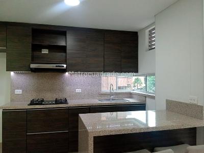 Apartamento en venta en Laureles, Medellín · foto 4 de 19