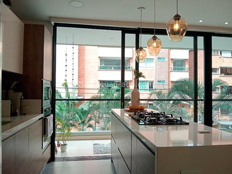 Furnished 2BR Apartment in Laureles - 9