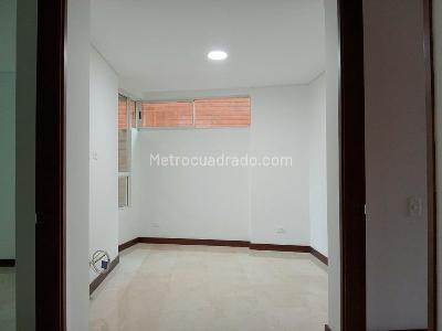 Apartamento de 3 alcobas en arriendo en Laureles, Medellín, 140 m² · foto 14 de 18