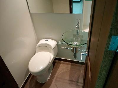 Apartamento de 3 alcobas en arriendo en Laureles, Medellín, 140 m² · foto 15 de 18