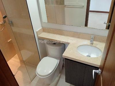 Apartamento de 3 alcobas en arriendo en Laureles, Medellín, 140 m² · foto 17 de 18