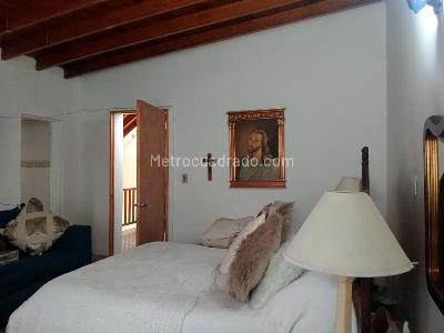 Casa de 2 alcobas en venta en Laureles, Medellín, 124 m² · foto 10 de 16