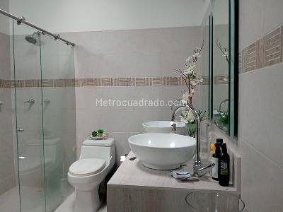 Casa de 2 alcobas en venta en Laureles, Medellín, 124 m² · foto 14 de 16