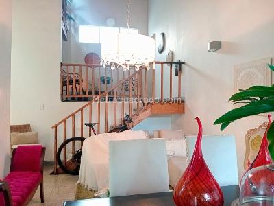 Casa de 2 alcobas en venta en Laureles, Medellín, 124 m² · foto 2 de 16