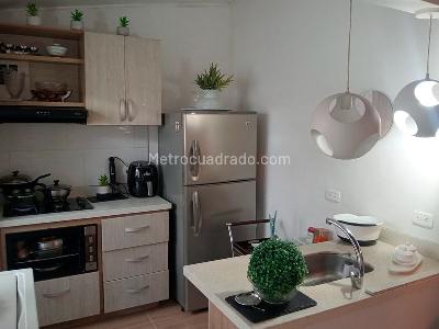 Casa de 2 alcobas en venta en Laureles, Medellín, 124 m² · foto 3 de 16
