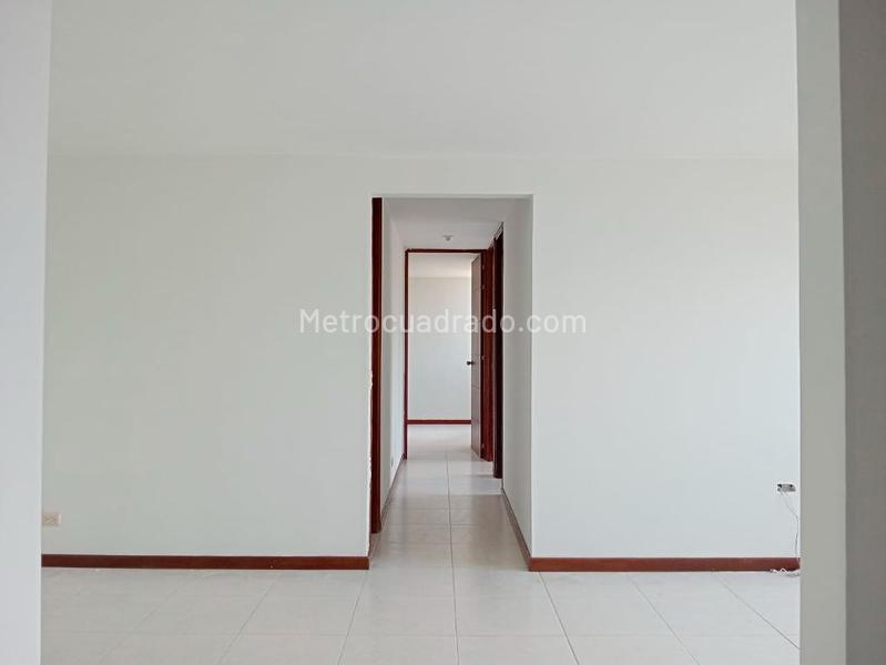 3BR Apartment with Pool in La America - 5