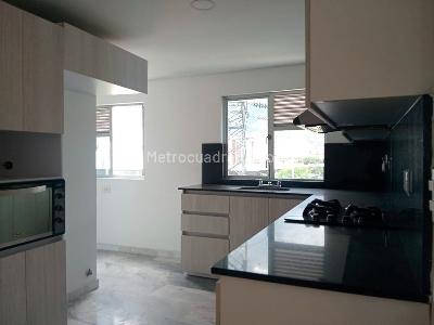 Apartamento en venta en Laureles, Medellín · foto 6 de 17
