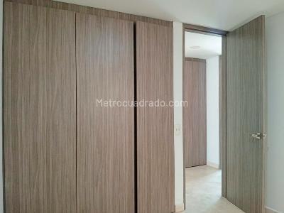Apartamento en venta en Laureles, Medellín · foto 8 de 17