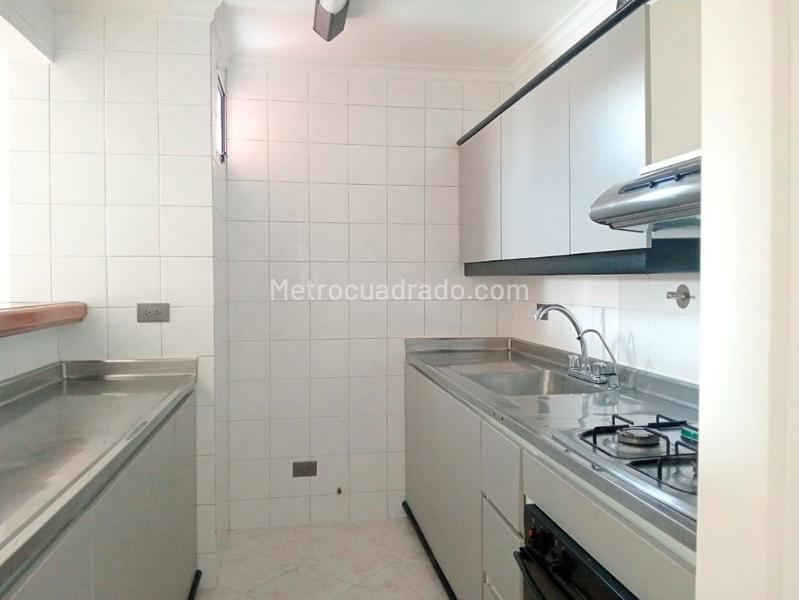 Apartamento Amplio de 2 Alcobas en Laureles - 6