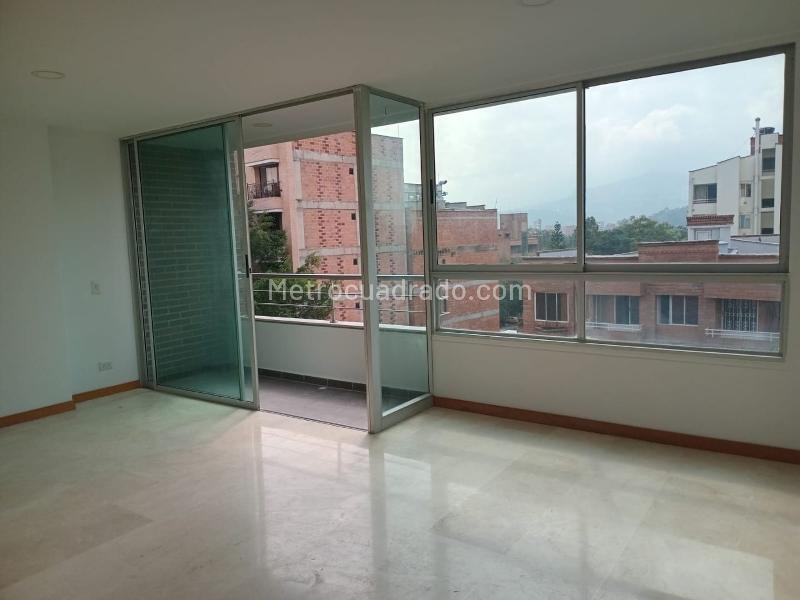 Elegant 3BR Apartment Near Universities in Laureles - 2