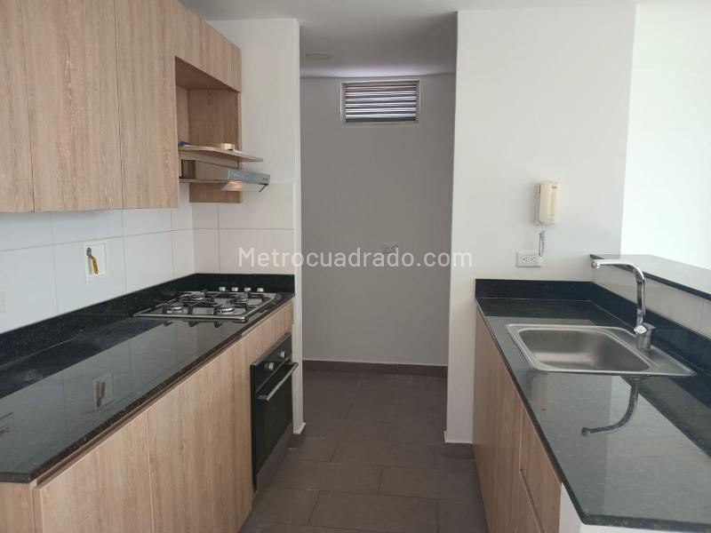 Elegant 3BR Apartment Near Universities in Laureles - 5