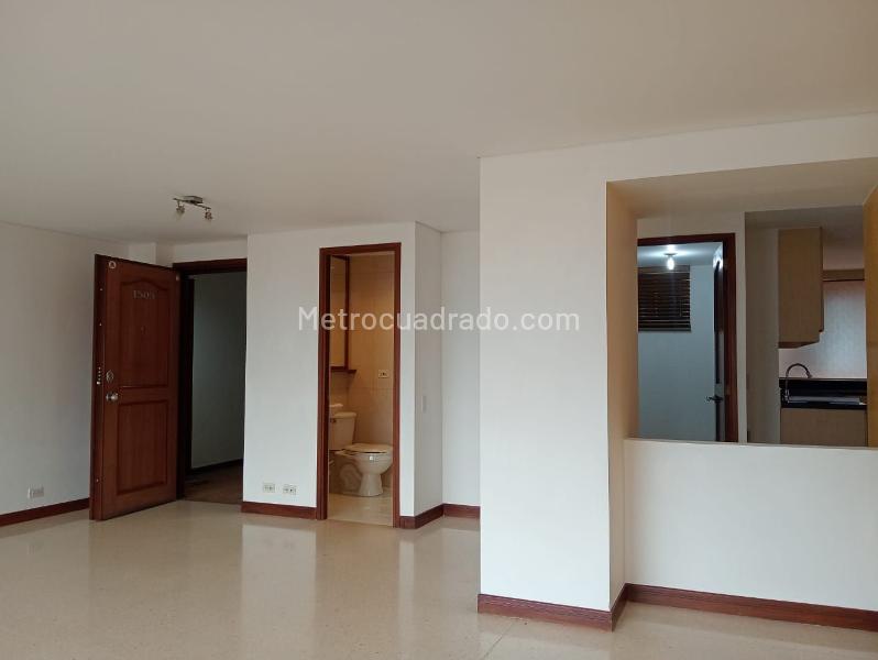 Spacious 3BR Apartment in Laureles - 4