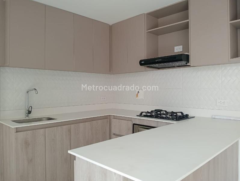 Apartamento Moderno de 3 Alcobas Cerca de Universidades en Laureles - 6