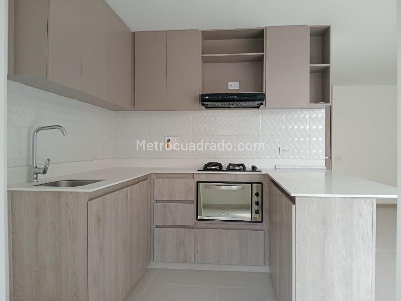 Apartamento Moderno de 3 Alcobas Cerca de Universidades en Laureles - 7