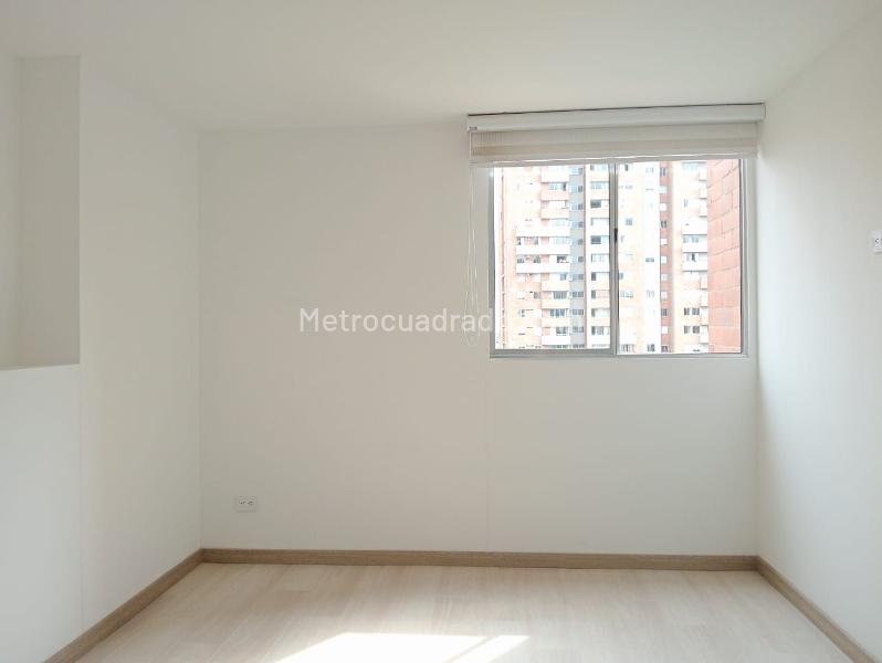 Apartamento Moderno de 3 Alcobas Cerca de Universidades en Laureles - 8