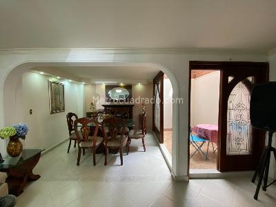 Casa de 4 alcobas en venta en Belen, Medellín, 170 m² · foto 3 de 18